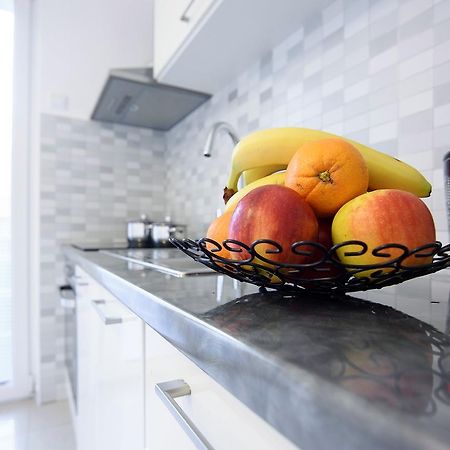 Fifi Apartment W. Parking In Old Town Zadar Extérieur photo