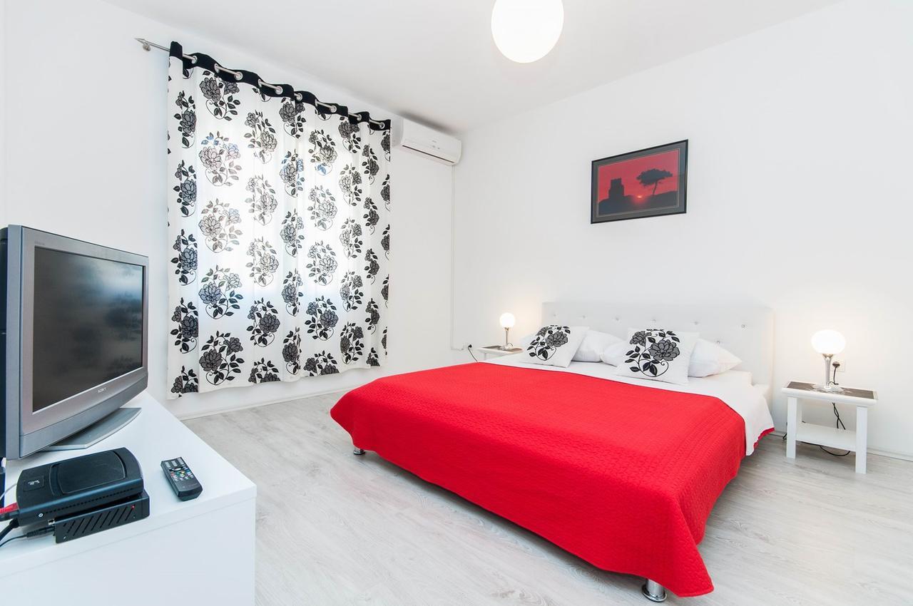 Fifi Apartment W. Parking In Old Town Zadar Extérieur photo
